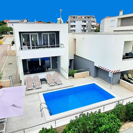 Villa Lumada Pool Apartments Novalja Exterior photo