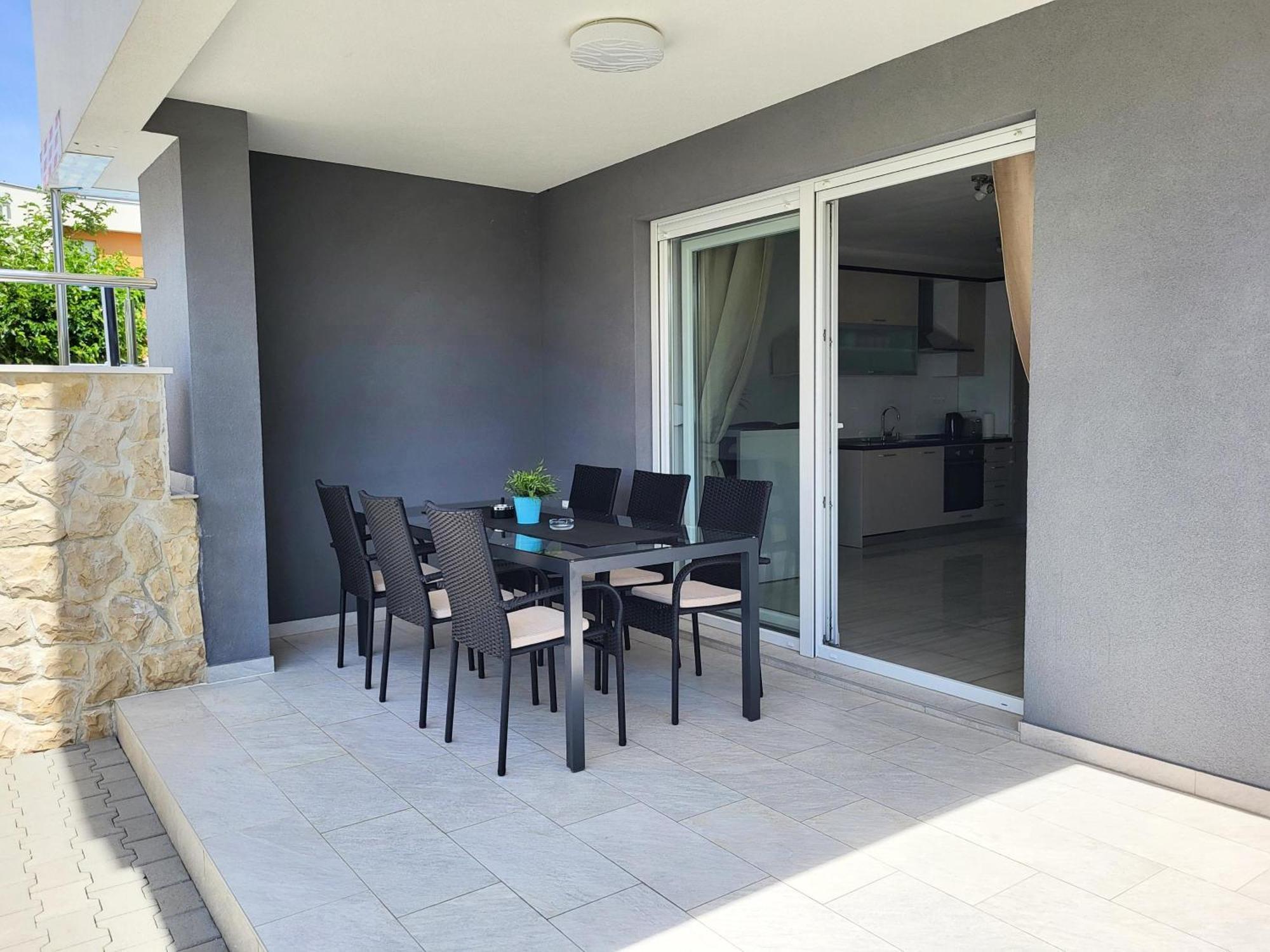 Villa Lumada Pool Apartments Novalja Exterior photo